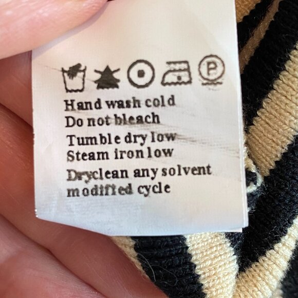 Pretty Garden striped knit skirt set Women's Large red black cream stretch - Picture 12 of 12